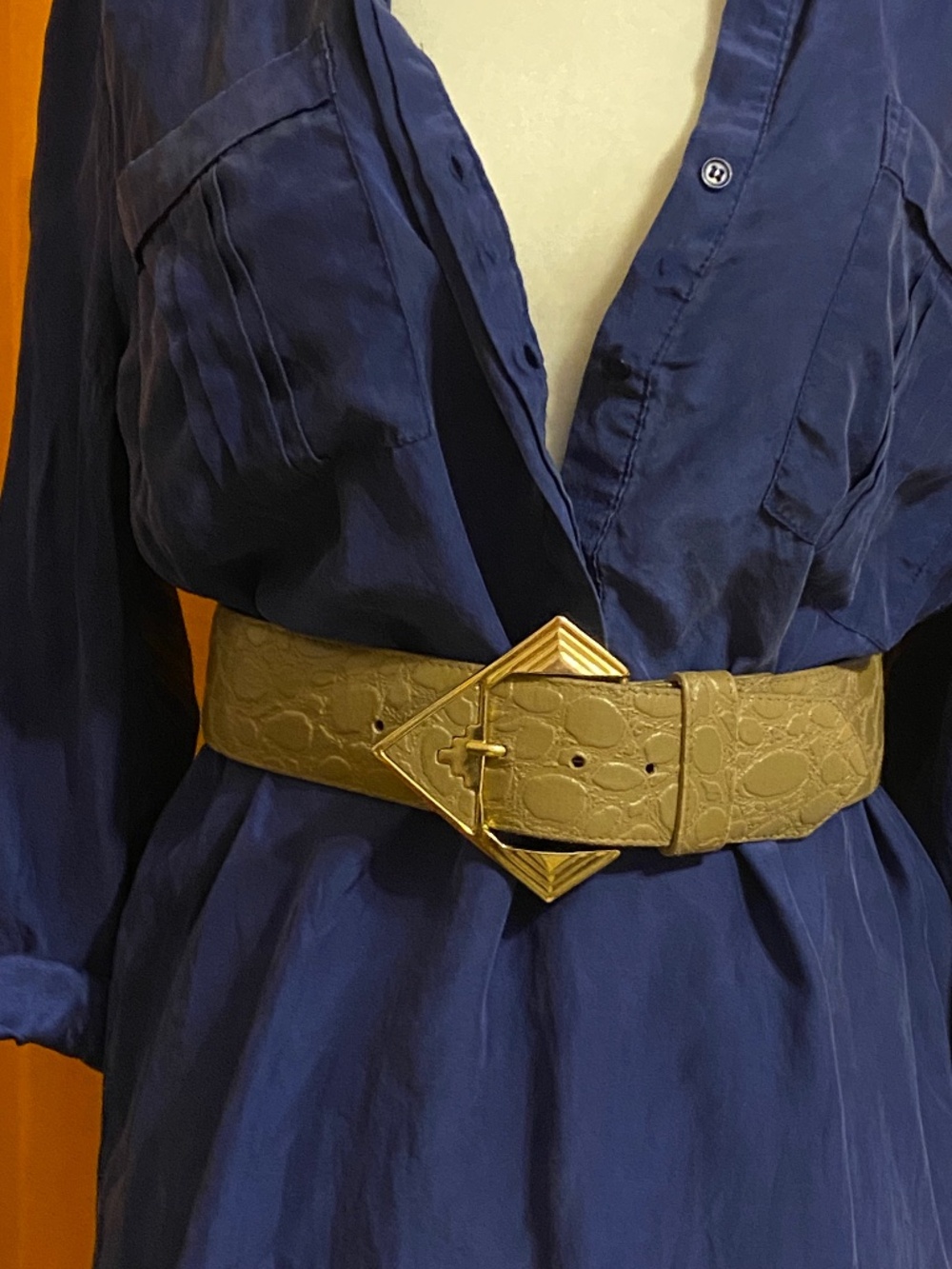 Vintage Italian designer Emmanuel leather & brass 80s taupe belt. Sz M